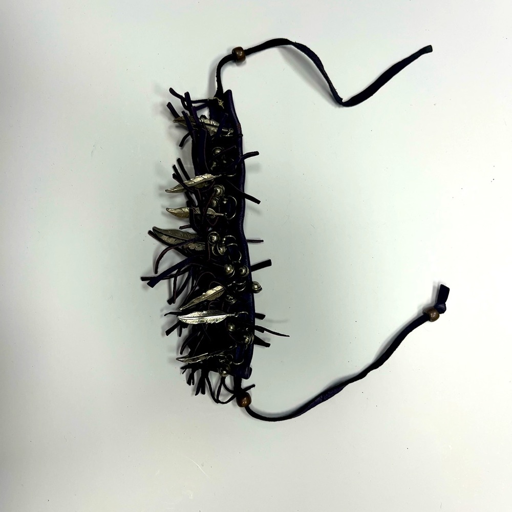 Festival fringe choker with feathers